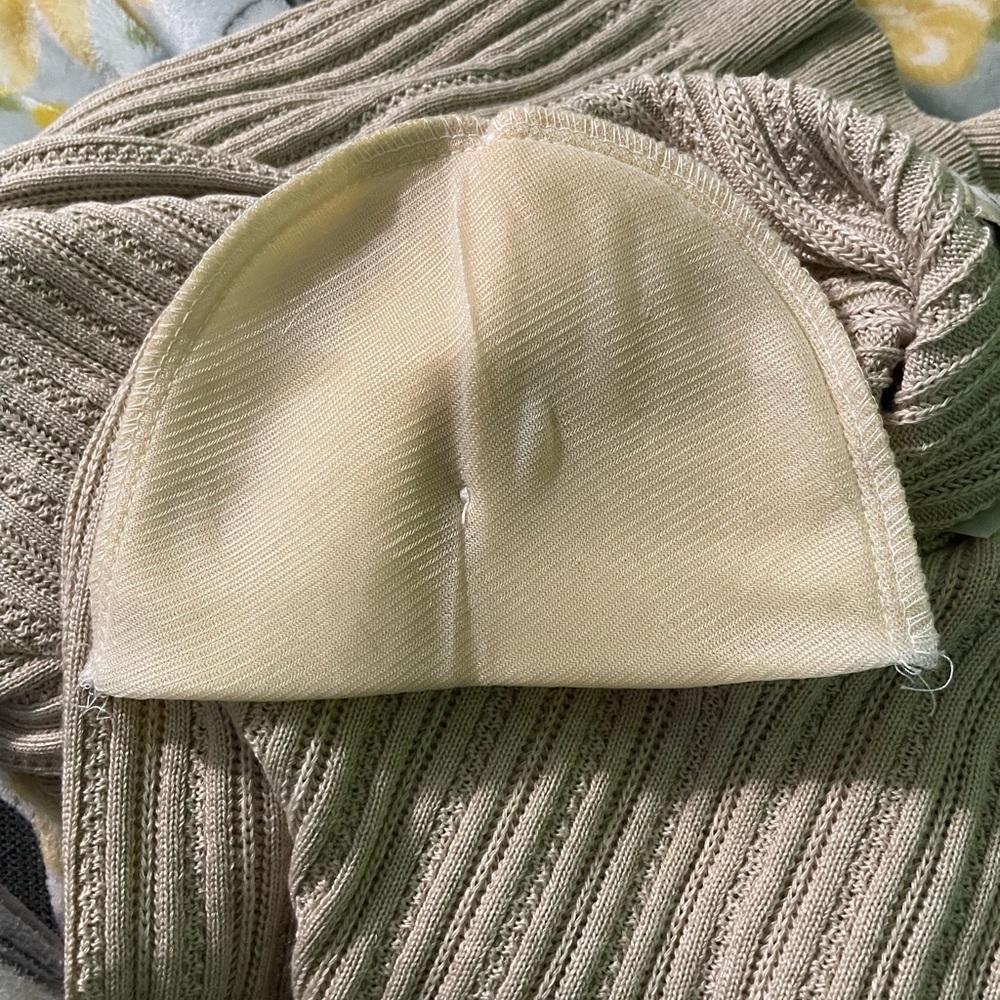 Sweater - Picture 3 of 3